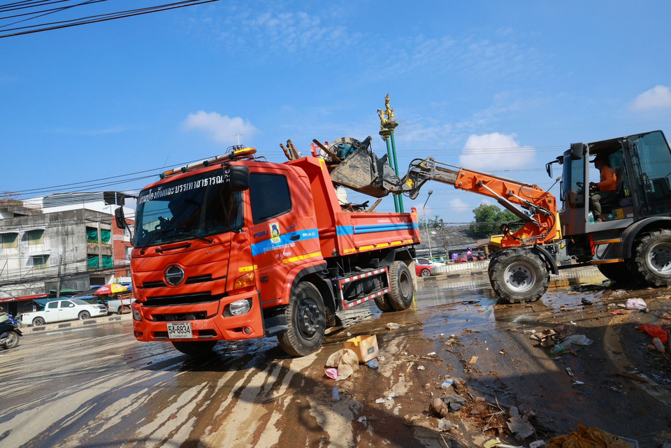 ปภ.เร่งช่วยน้ำท่วมหาดใหญ่ต่อเนื่อง ส่งรถโรงครัวผลิตอาหารกล่อง–ระดมทำความสะอาด คืนพื้นที่ให้ประชาชนเร็วที่สุด