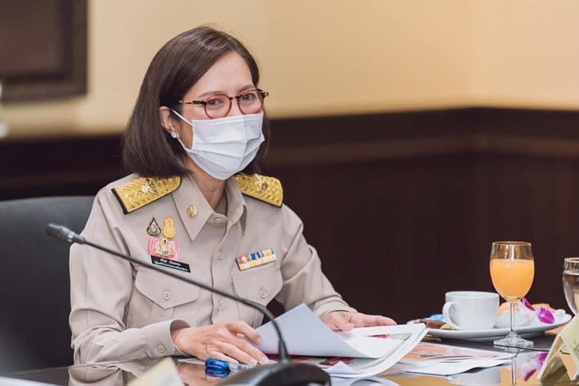  'ตรีนุช'  แจง ครม.ไฟเขียวตั้งผู้บริหาร ศธ. ปัด โยก "วรัท" เข้ากรุ