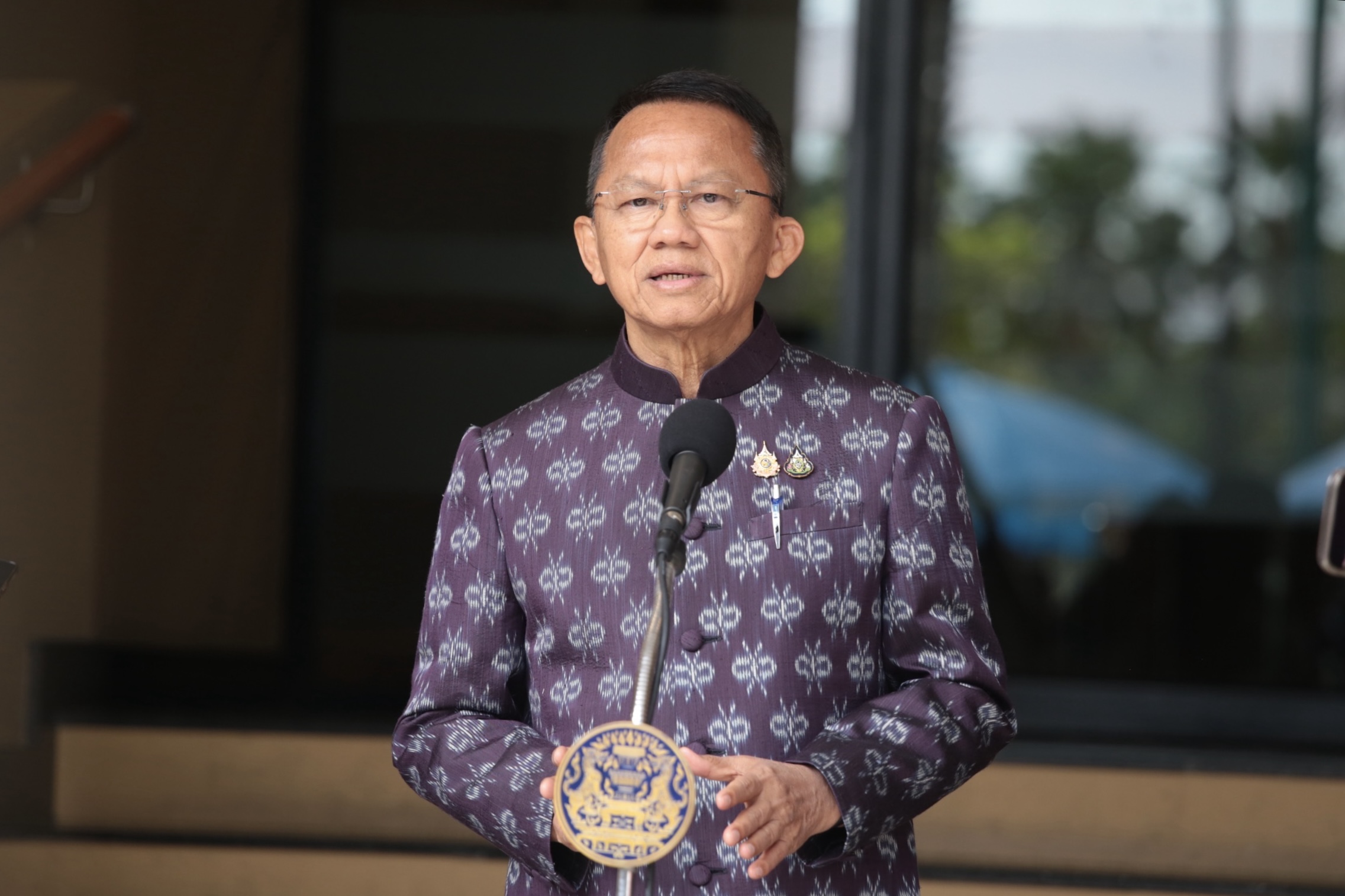 “สมศักดิ์” แจงคลิปชาวจีนเข้าทำเนียบฯ แค่มาสวัสดีปีใหม่ เหตุตอนนั้นนั่งรองนายกฯ โต้ ซับไทยไม่ตรงคำพูดจริง 