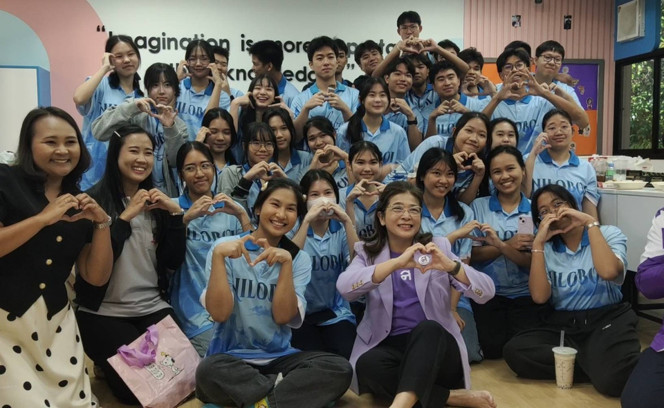 ไทยสร้างไทย มอบของขวัญวันเด็ก ชูนโยบาย “ปฏิวัติการศึกษา” เรียนจบป.ตรีอายุ 18 เรียนฟรี ไม่เป็นหนี้ กยศ.