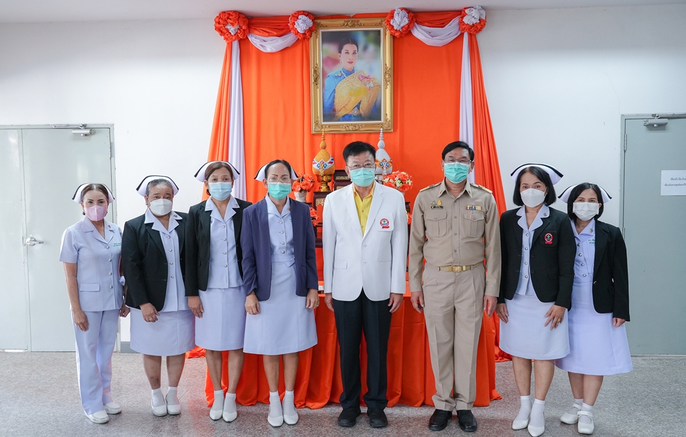 รพ.ร้อยเอ็ด ลงนามถวายพระพร "เจ้าฟ้าพัชรกิติยาภา" พร้อมมอบของช่วยผู้ป่วยยากไร้-ผู้ด้อยโอกาส เพื่อถวายเป็นพระราชกุศล 