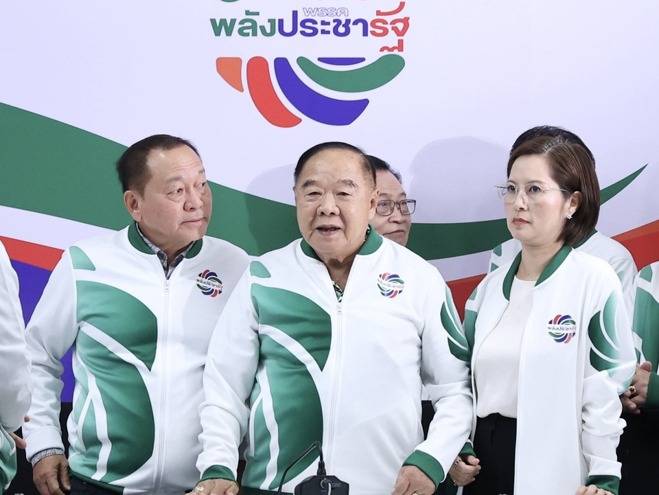 "ลุงป้อม" พร้อมเลือกตั้ง พลังประชารัฐจัดทัพลุยกรุงเทพฯ ปรับโครงสร้างคณะกรรมการพื้นที่