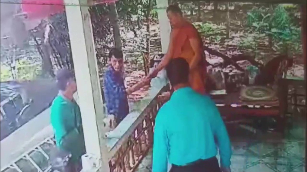โจรแสบ บุกวัดอ้างเป็นวิศวะตุ๋นเงินพระเจ้าอาวาสที่กุมภวาปี