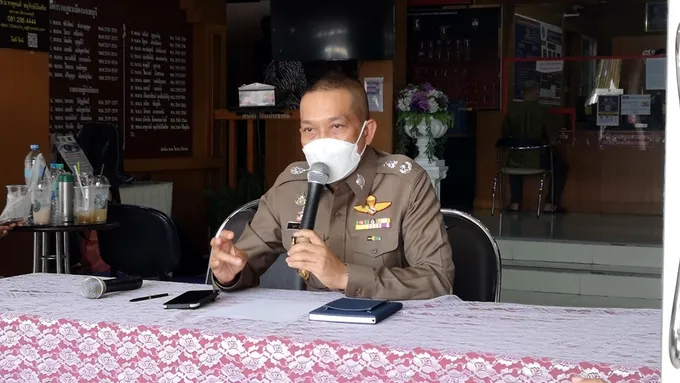 ตร.แถลงแจ้งข้อหาเพิ่ม 'กระติก-จ๊อบ' จ่อหมายจับกุนซือ ยันไม่ใช่ 'ทนายตั้ม'