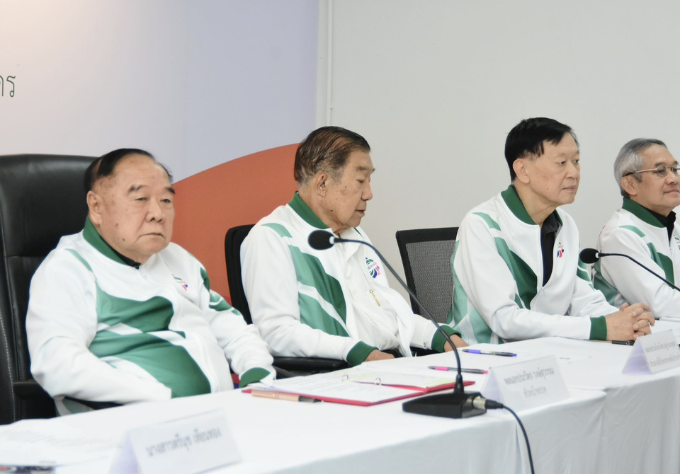 "ประวิตร" ขยับ! "พปชร." ประชุมใหญ่จัดโครงสร้างใหม่ คีย์แผนศึกเลือกตั้ง เดินหน้าวางตัวผู้สมัครเต็มสูบ