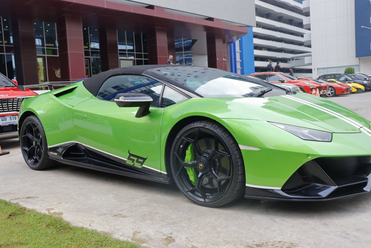 มาเรื่อยๆ "ปคบ." อายัดรถหรู "LAMBORGHINI" เครือข่ายดิไอคอน เพิ่มอีก 1 คัน