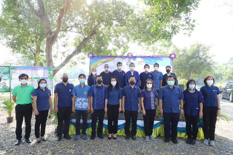 ผู้ว่าฯปทุมธานี เปิดงานวันถ่ายทอดเทคโนโลยีเพื่อเริ่มต้นฤดูกาลผลิตใหม่ (Field Day) ปี 2565 