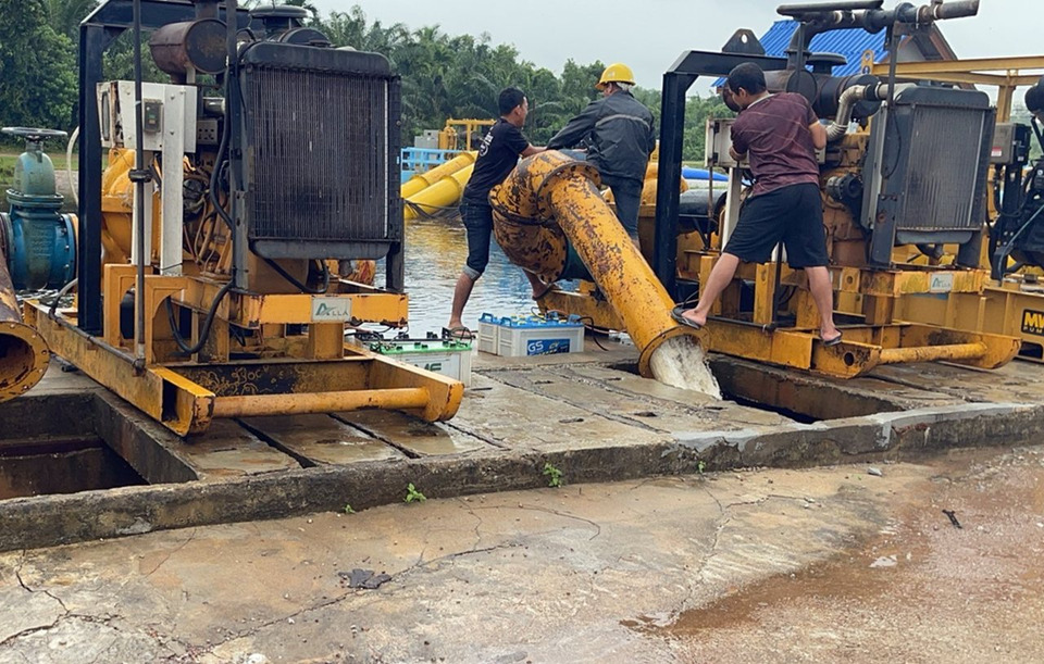 กรมชลฯ เร่งสูบน้ำหาดใหญ่ เสริมเครื่องจักรเต็มกำลัง กู้วิกฤตน้ำท่วมภาคใต้