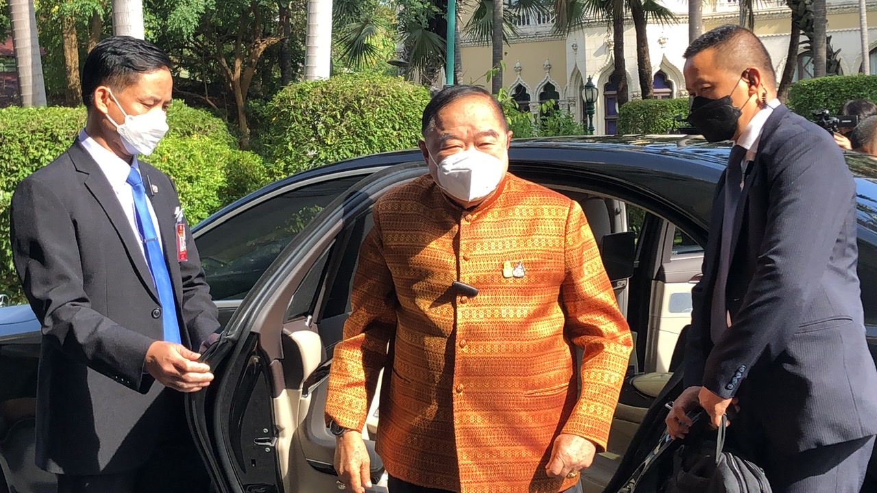 ส่อแวว ! คนไทยอาจอดดูบอลโลก หลัง “บิ๊กป้อม” ไม่รู้วุ้ย บอกถาม กกท. 