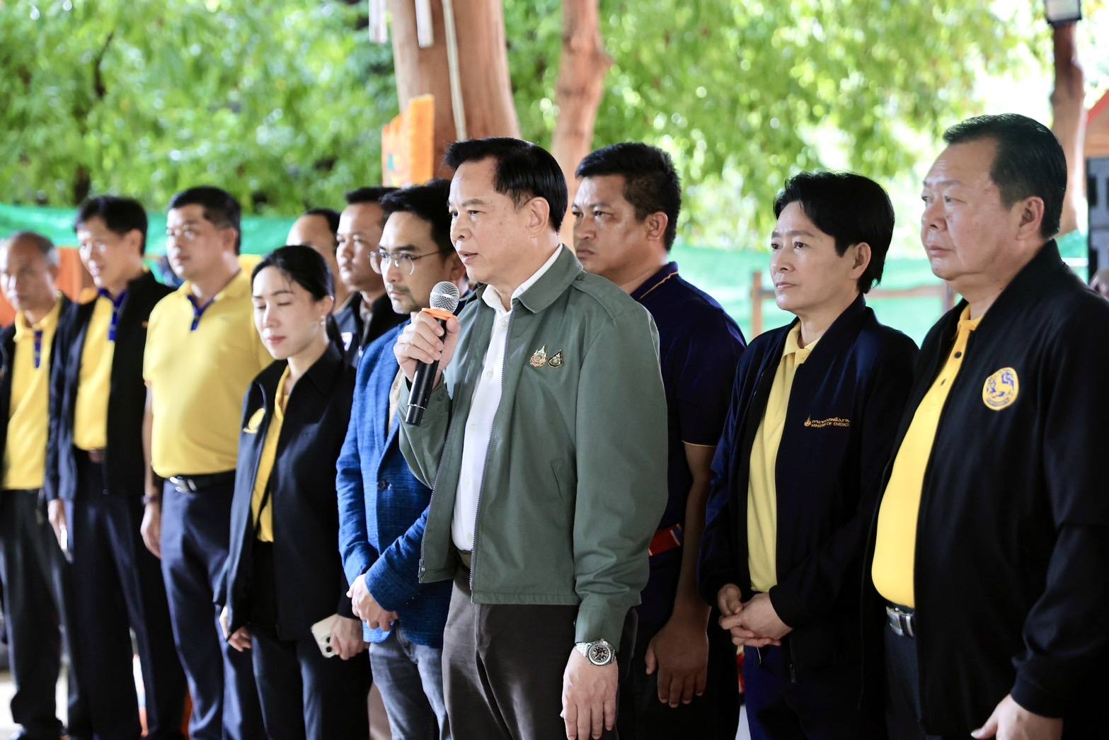 "ชื่นชอบ" เผย "รองนายกฯพีระพันธุ์" ลงพื้นที่ศรีสะเกษ เยี่ยมผู้บาดเจ็บพร้อมเร่งเยียวยา
