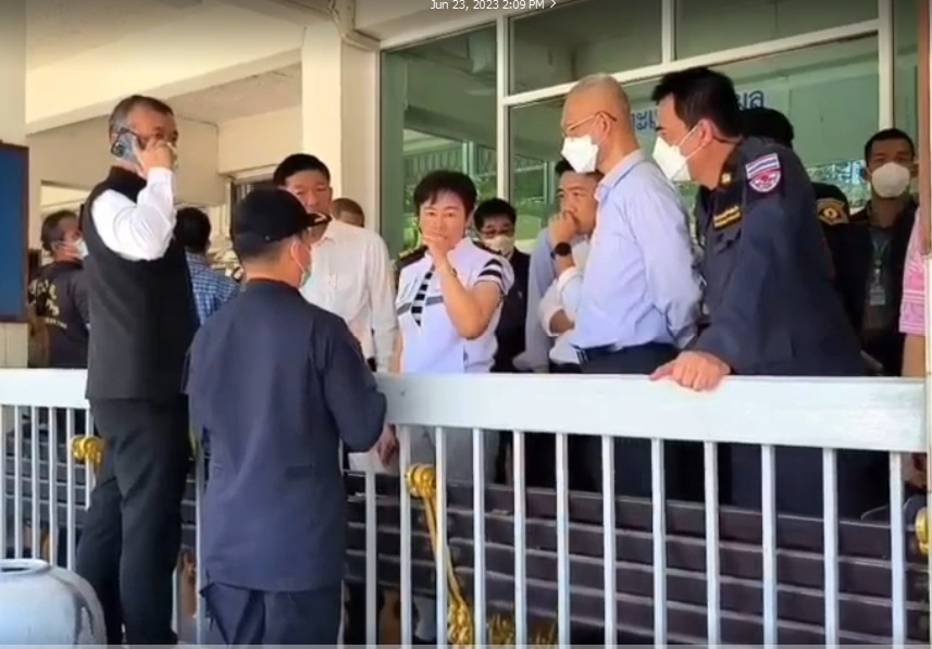 กทม.รุดลงพื้นที่ตรวจเหตุ โรงเรียนราชวินิต ถังดับเพลิงระเบิด 