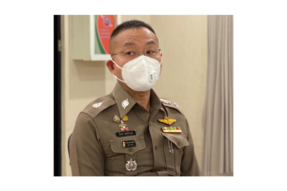 "บิ๊กแรก" ยัน ตร.ใช้วิจารณญาณจับ-ปรับ ปชช.ออกบ้านไม่สวมแมสก์ ไม่ได้จับตะพึดตะพือ