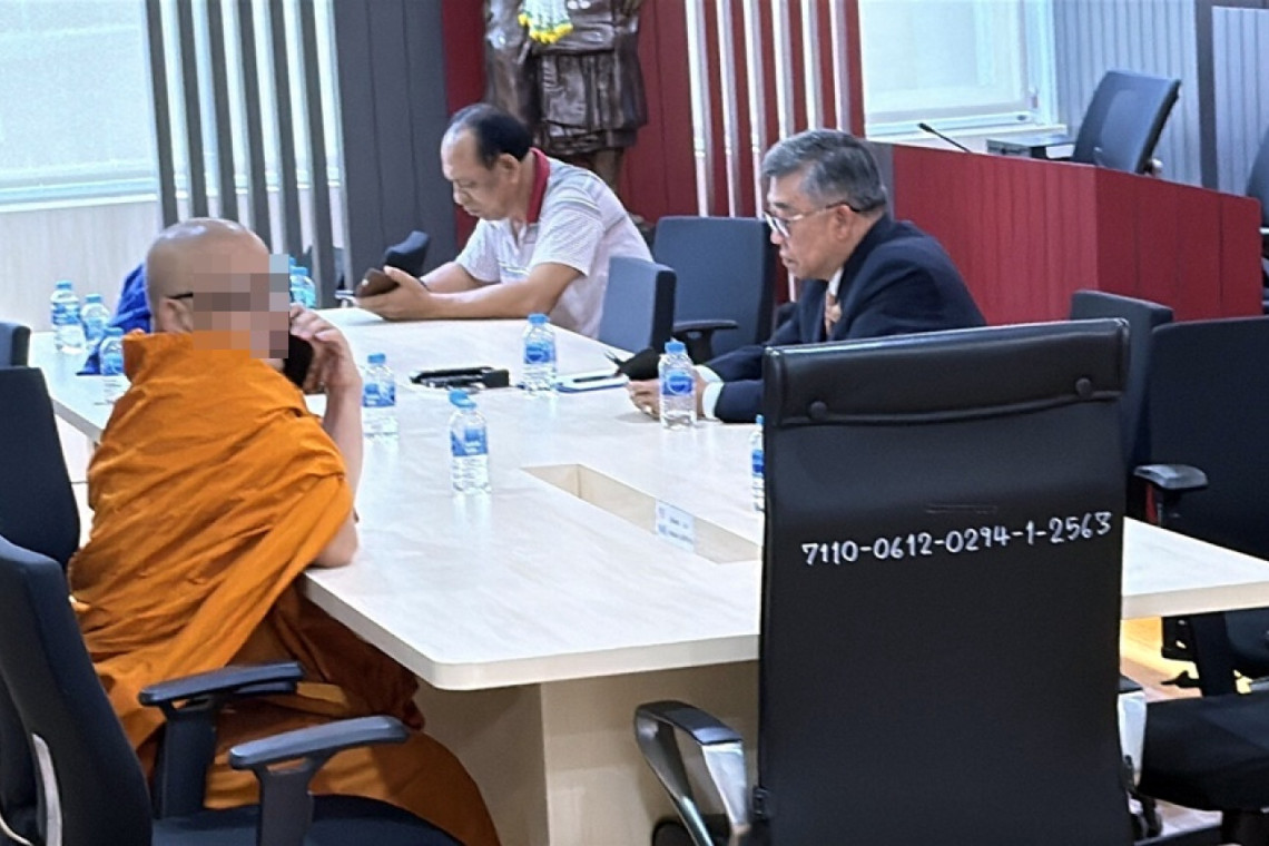 พบหลักฐานเส้นเงิน "ทิดแย้ม" อมเงินประมูลร้านค้างานประจำปีวัดไร่ขิง จ่อเอาผิดเพิ่ม 