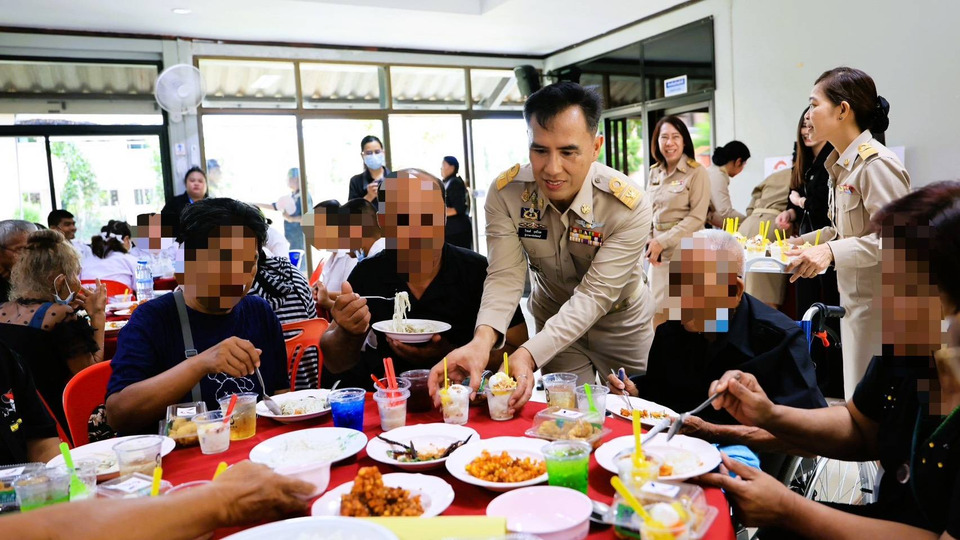 ลพบุรีรวมพลังแห่งการให้! จัด "น้ำพระทัยพระราชทาน วันแม่แห่งชาติ" ดูแลผู้พิการ-ผู้ด้อยโอกาส สืบสานพระราชปณิธานเพื่อประชาชน
