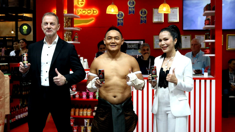 KNOCKOUT เปิดตัว “แสนชัย” นั่งแท่นพรีเซนเตอร์ ดันเครื่องดื่มไทยสู่ตลาดโลก ตั้งเป้ายอดขาย 500 ล้าน