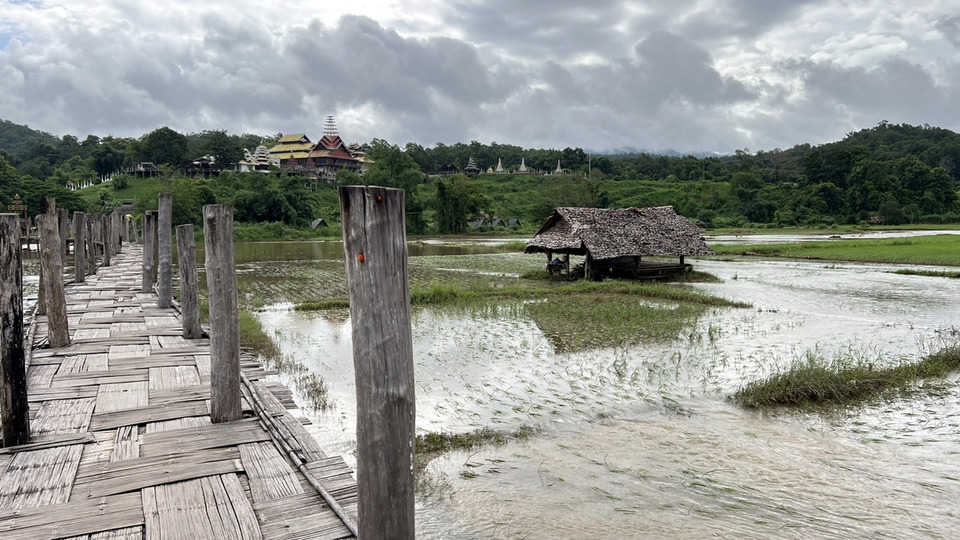 ชาวบ้านแฉสร้างฝายกระทบ “ซูตองเป้” น้ำท่วมนาข้าวนานกว่าสัปดาห์ จี้เร่งแก้ปัญหา