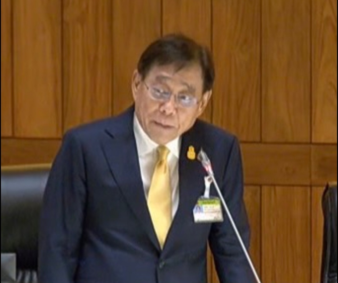 “พิชัย” นำทีมดาหน้าแจงยันวินัยการเงินการคลังยังแกว่ง โต้โครงการแจกหมื่นไม่เบียดงบอื่น ซัดฝ่ายค้านมโน 7 ข้อครหาผลาญงบฯ 