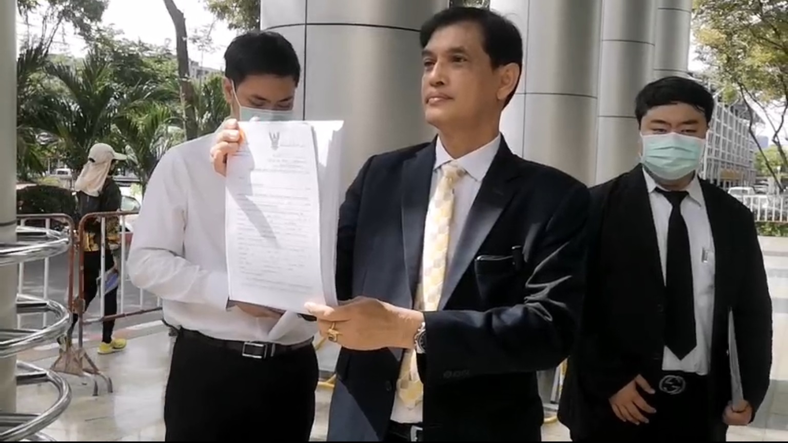 ฟ้อง 37 กรรม อดีตไวยาวัจกร อุทาหรณ์ โพสต์ด่าพระ
