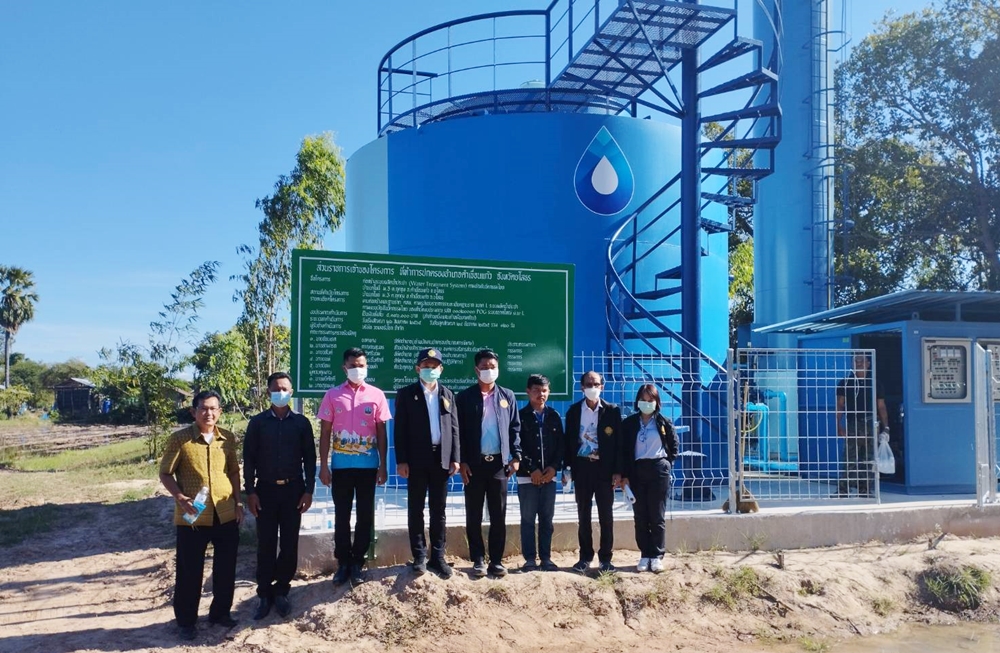 ผู้ตรวจราชการสำนักนายกรัฐมนตรี ลงพื้นที่ยโสธรติดตามการก่อสร้างถังน้ำประปาหมู่บ้าน