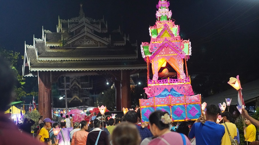 ชาวบ้านอ.ขุนยวมสืบสานประเพณีลอยกระทงไทใหญ่ ปี 2567