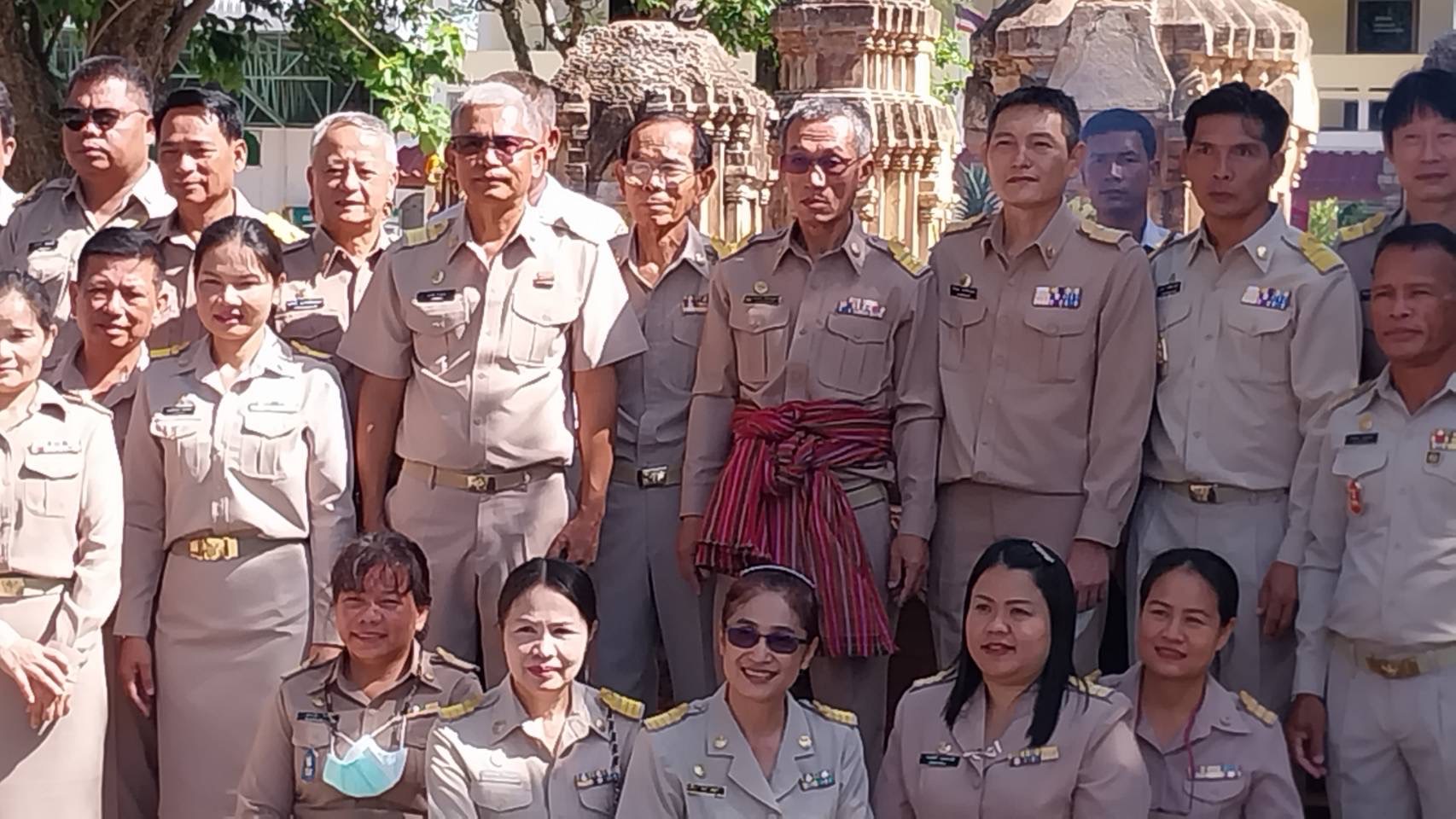 นายกเทศมนตรีตำบลศีขรภูมิ  คนใหม่ เปิดประชุมแถลงนโยบาย 7 ด้าน  ทำให้ประชาชนได้อยู่ดีมีสุข