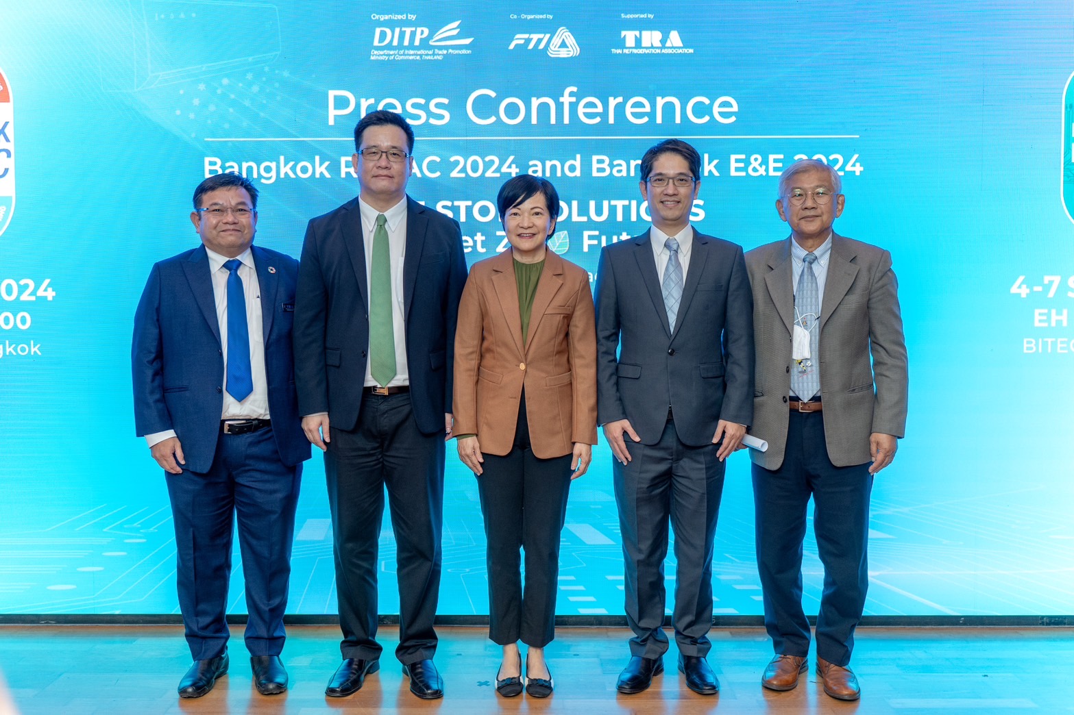 พณ.เตรียมจัดงานแสดงสินค้าเครื่องปรับอากาศ-เครื่องทำความเย็น-เครื่องใช้ไฟฟ้าและอิเล็กทรอนิกส์ ทะยานสู่ Net Zero