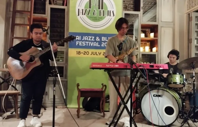 โซลาร์ ซิสเต็ม: ระบบสุริยจักรวาลเพลงบรรเลงจากเชียงใหม่