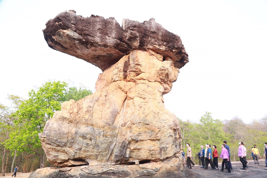 ภูพระบาทมรดกโลก ใบเสมาหินสมัยทวารวดี แหล่งใหญ่ที่สุดในโลก
