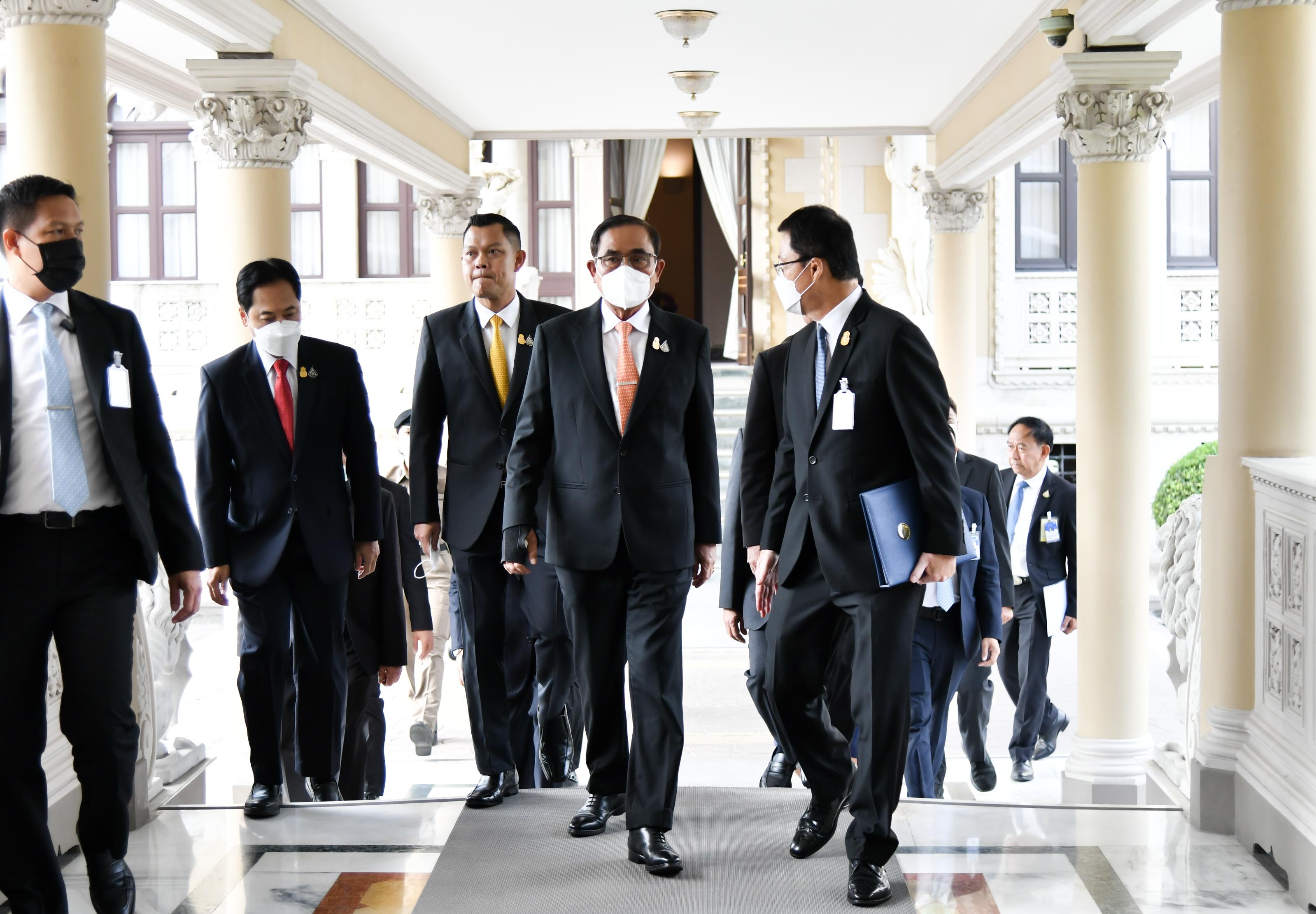 “บิ๊กตู่” บอกไม่เป็นไร หลัง “บิ๊กป้อม” พบ “มายด์ ราษฎร” ขออย่าจุดชนวน ให้เป็นประเด็นการเมือง