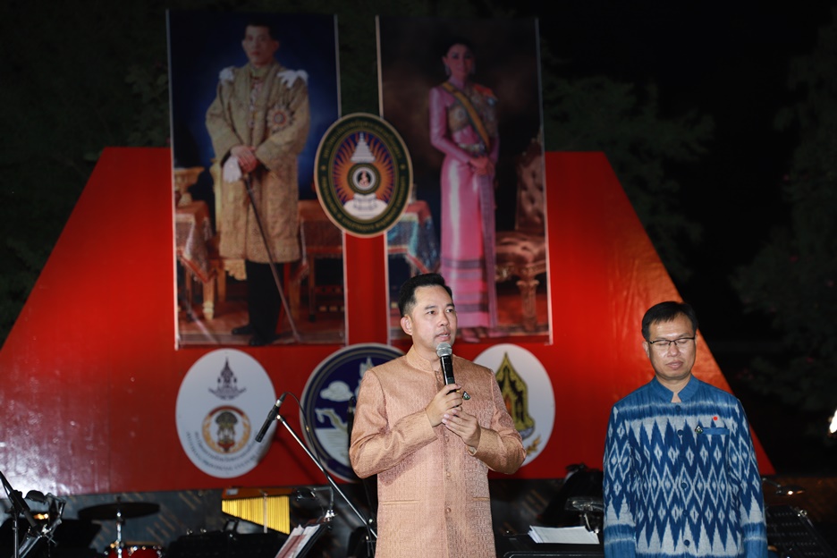  ยิ่งใหญ่อลังการ! มรภ.อยุธยา โชว์ศิลปะดนตรีไทย ผ้าลายอย่าง งาน"ขลุ่ยทิพย์พันเลา"