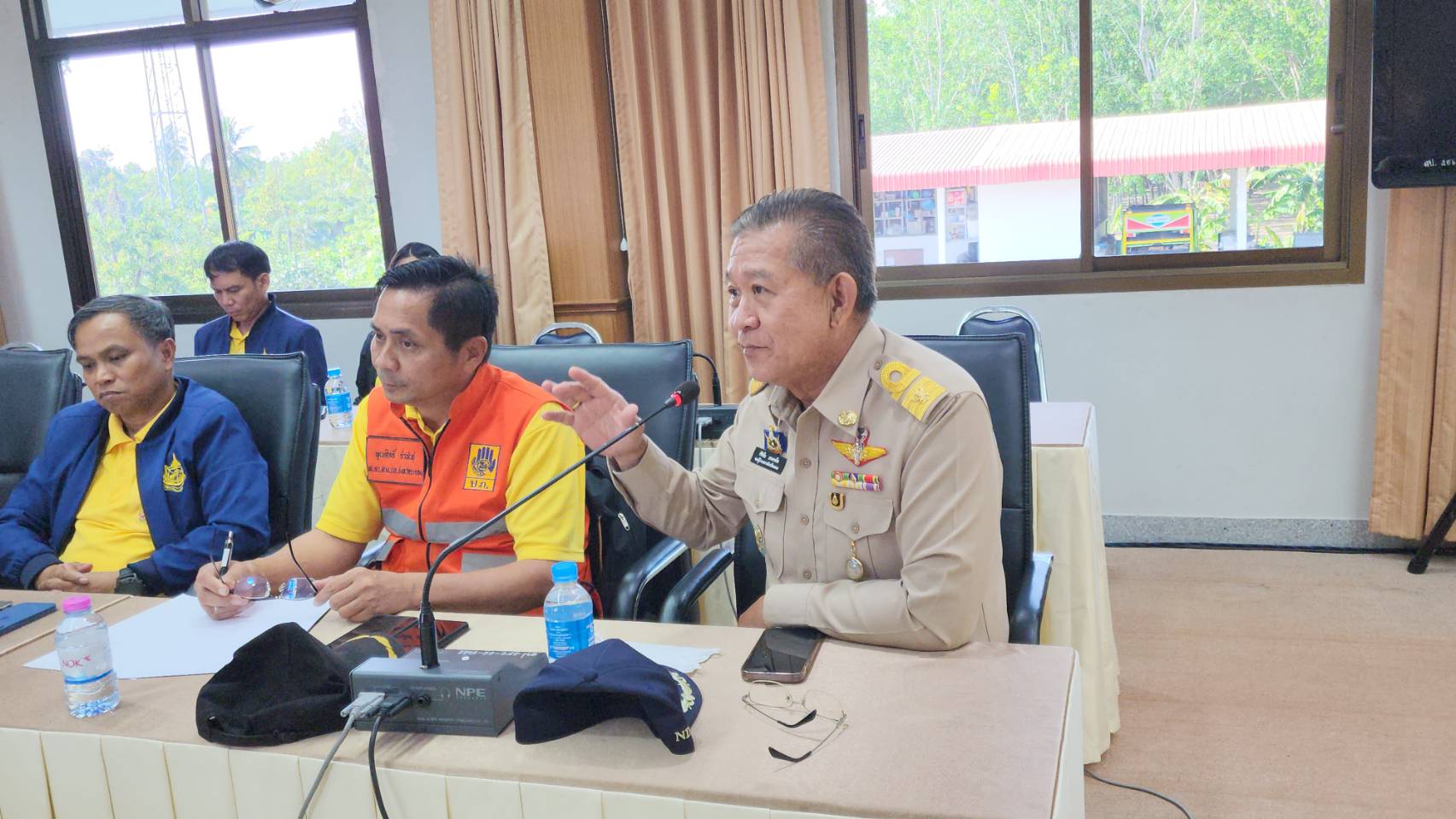 จ.ระยอง ตั้งศูนย์บัญชาการเผชิญเหตุ เพื่อระงับเหตุเพลิงไหม้โกดังเก็บกากสารเคมี