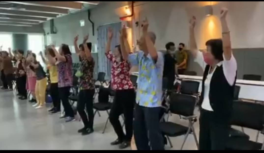 ทม.ฉะเชิงเทรา เปิดโรงเรียนผู้สูงอายุ เสริมศักยภาพผู้สูงวัยใช้ชีวิตอย่างไรให้มีสุข 