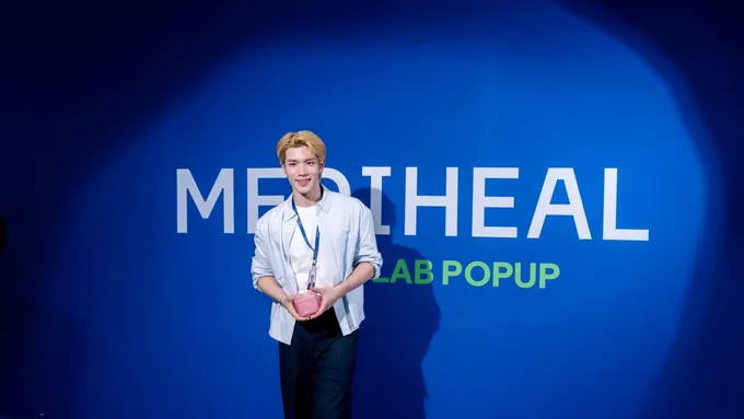 “โฟร์ท ณัฐวรรธน์” เช็กอิน MEDIHEAL DERMA LAB ป็อปอัปสโตร์สุดปังใจกลางสยาม! เปิดโลก K-Derma Skincare ตอบโจทย์ทุกปัญหาผิว