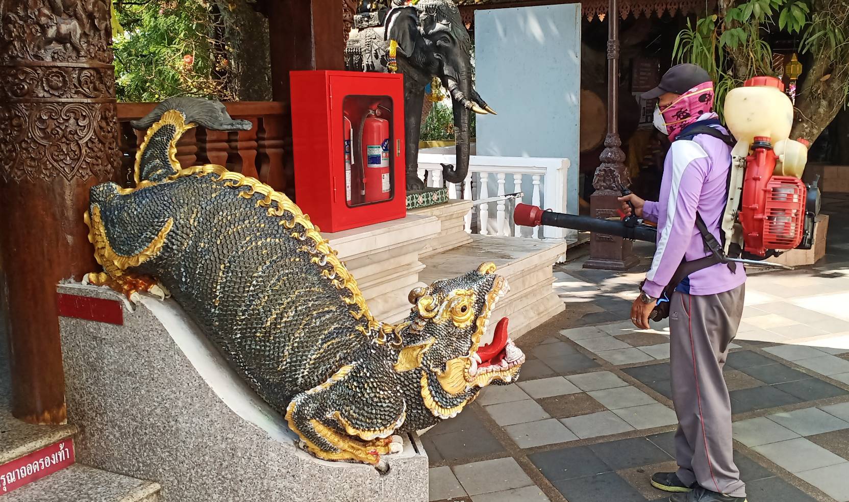ด่วน!  วัดพระธาตุดอยสุเทพ ปิดท่องเที่ยวในวัดโดยไม่มีกำหนด ตามมาตรการป้องกันการแพร่ระบาดไวรัส Covid-19
