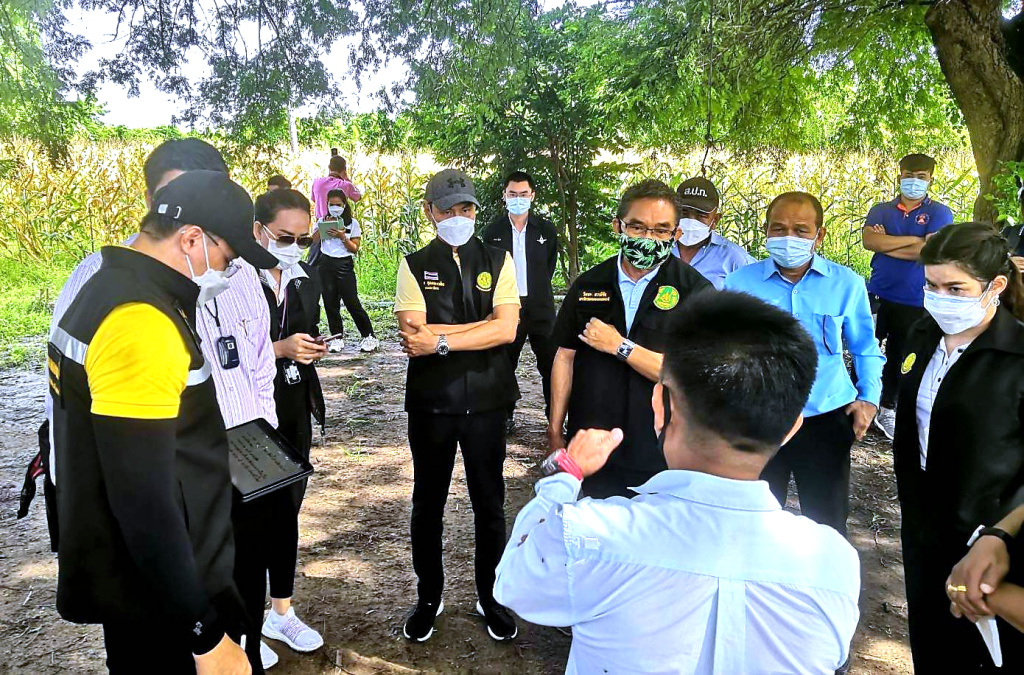 รองเลขาธิการฯ มกอช. ร่วมคณะผู้ช่วยรมต.เกษตรฯ เยี่ยมชม “โรงคัดบรรจุ-แปลงข้าวโพด” ลุยตลาดสินค้าเกษตรในเขตปฏิรูปที่ดิน