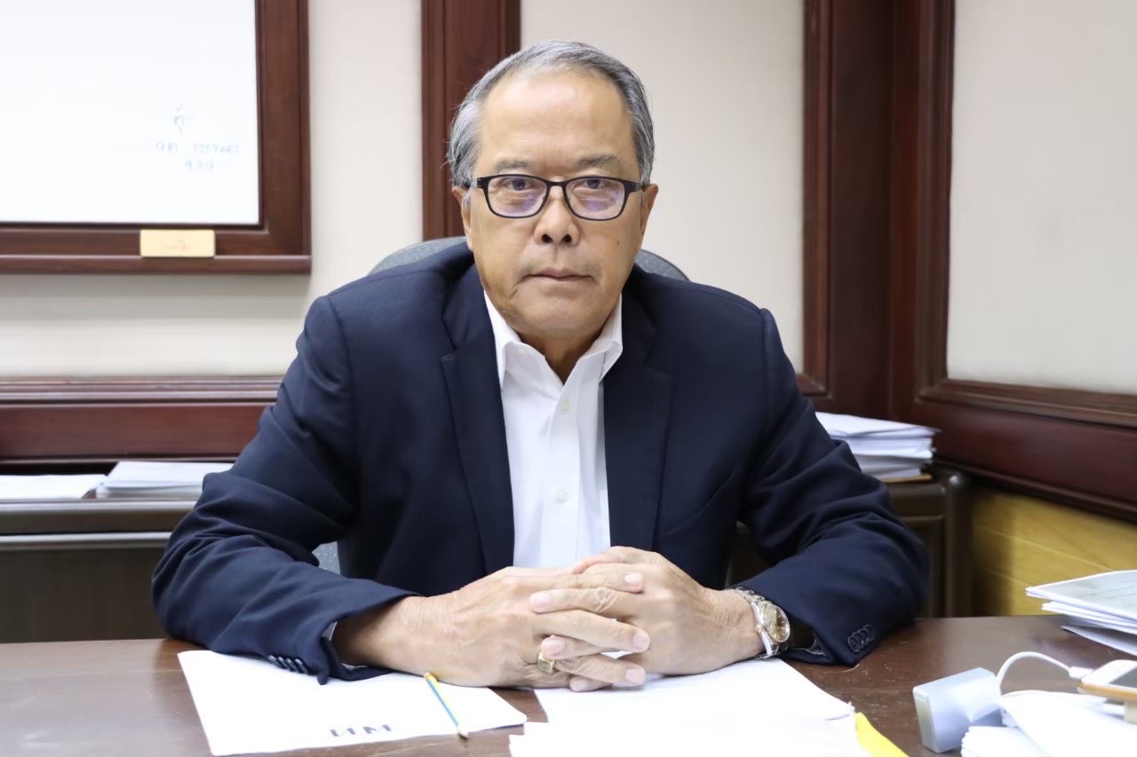 "ชูศักดิ์" ให้กำลังใจ "เศรษฐา" ฝ่าด่านโหดบทเฉพาะกาล รธน.60 ย้ำ "เพื่อไทย" กลั่นกรองคนมาดีแล้ว เน้นเข้ามาแก้ปัญหาปท.