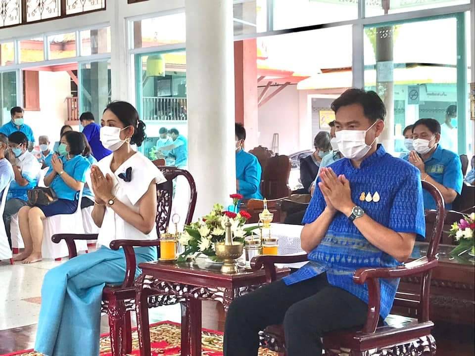 ผู้ว่าฯ ลพบุรี “พาแต่งไทย หิ้วปิ่นโต ทำบุญ เกื้อกูลพระพุทธศาสนา รักษาสิ่งแวดล้อม” 