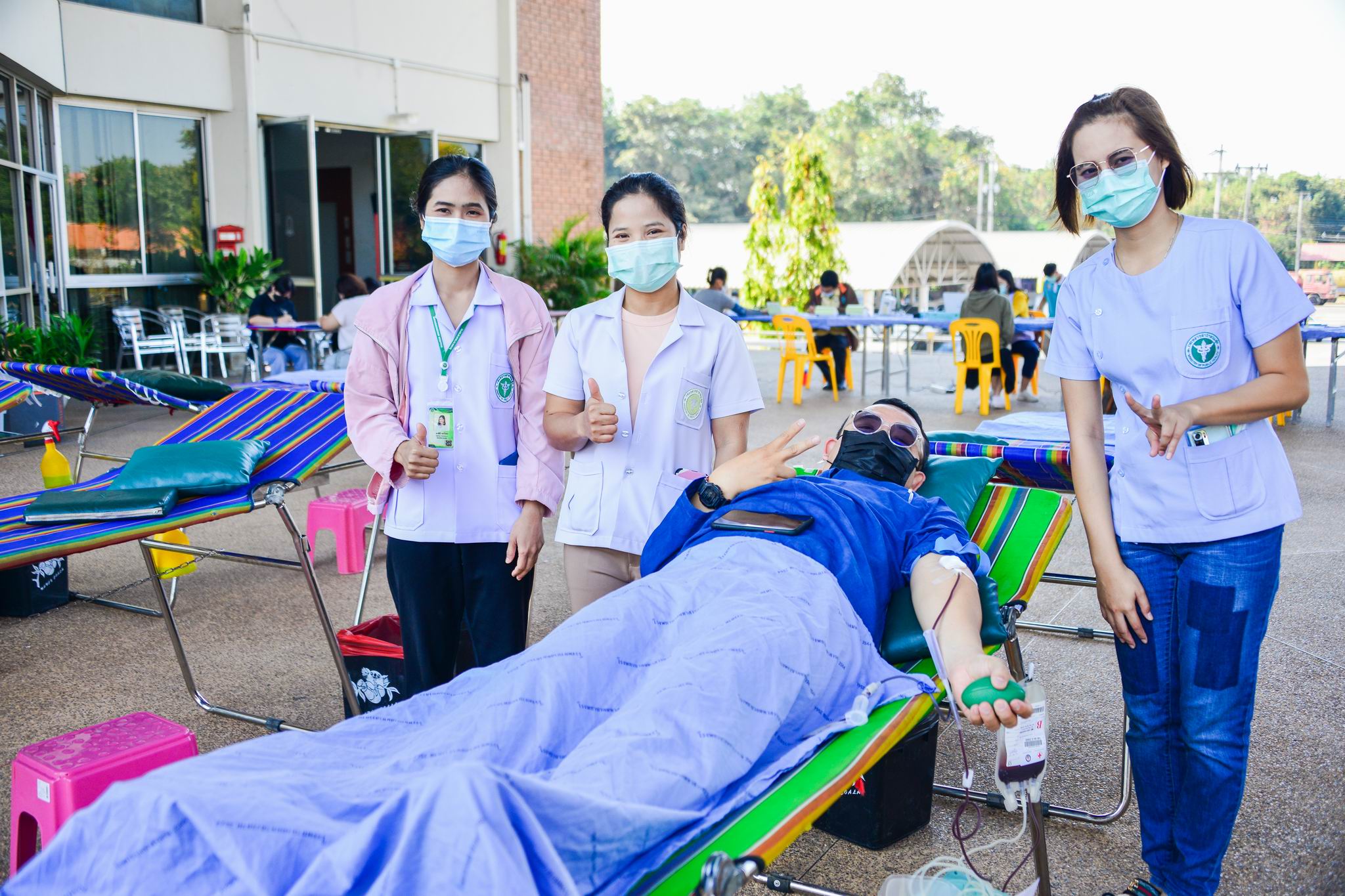 บุคลากร-นิสิต "ม.มหาสารคาม"      บริจาคโลหิต ช่วยชีวิตเพื่อนมนุษย์ 