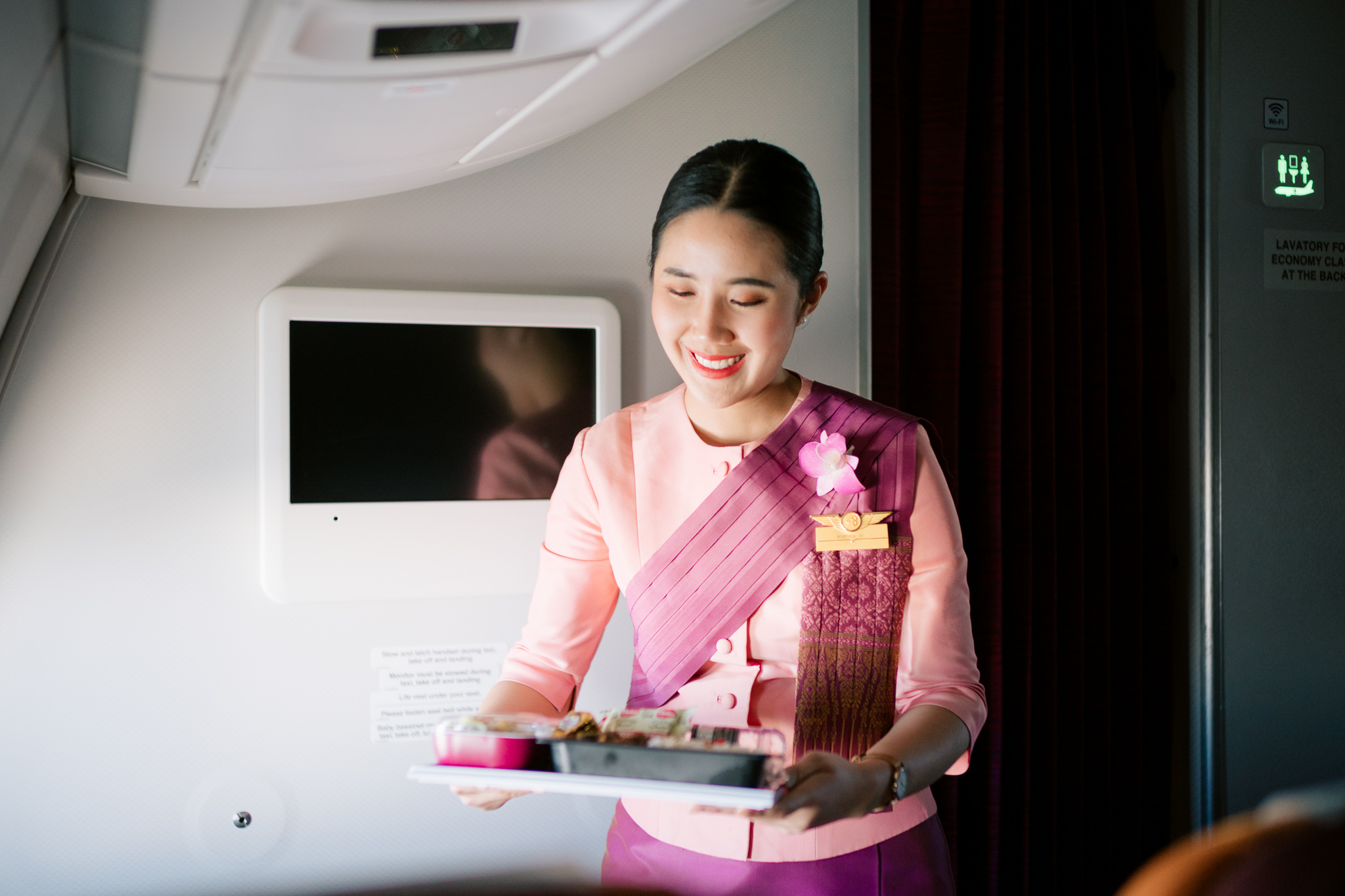 ดุสิต ฟู้ดส์ ผนึกการบินไทย ต่อยอดโครงการ'Street to Sky'เตรียมส่ง 4 เมนูใหม่เสิร์ฟบนเครื่องบิน 