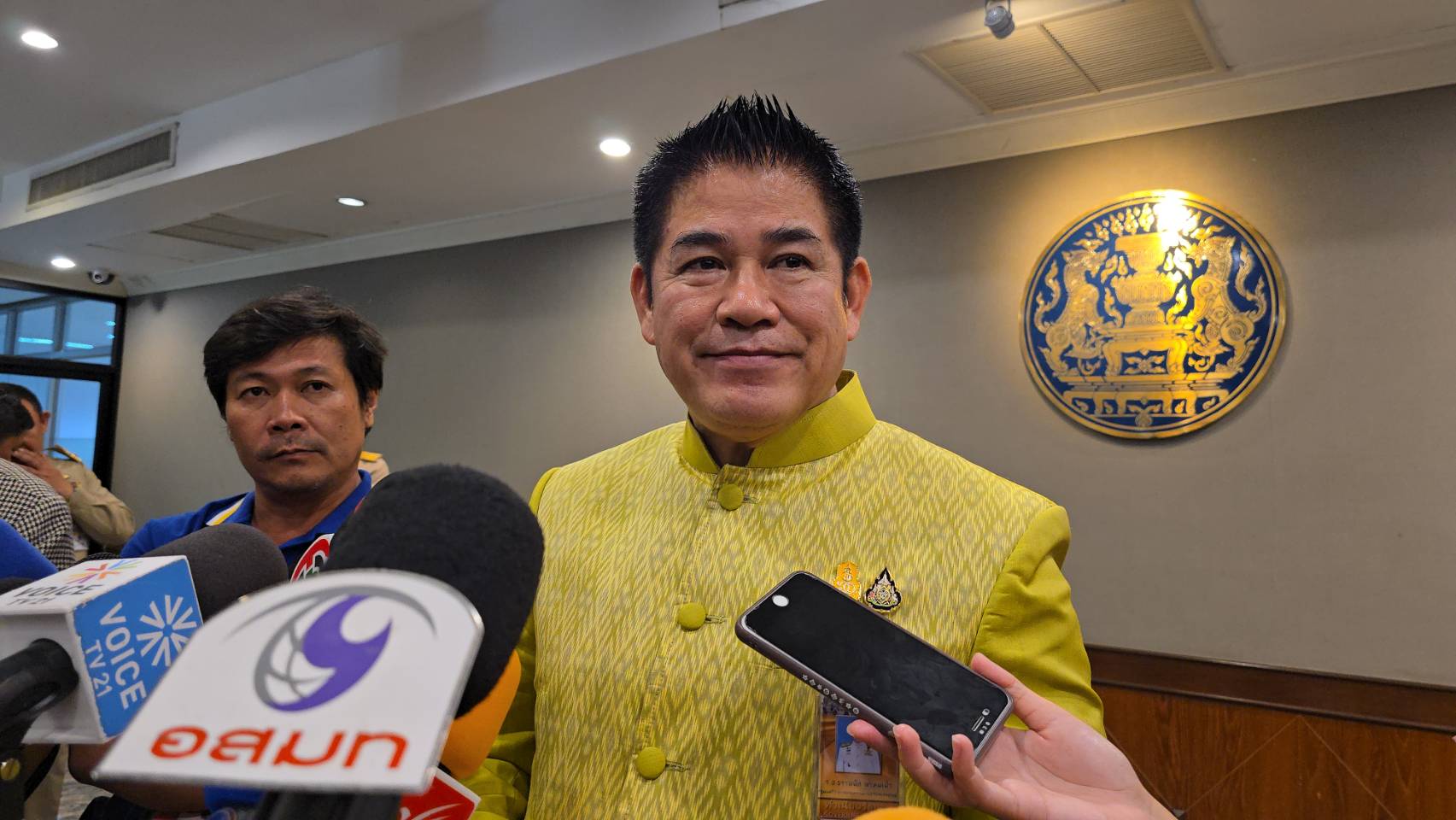 “ธรรมนัส” ยัน “ไผ่ ลิกค์” มีคุณสมบัตินั่งรมต.ได้ อุบตอบตัวสำรองเสียบโควตาแทน ยันโควตาพปชร.ยังเหมือนเดิม