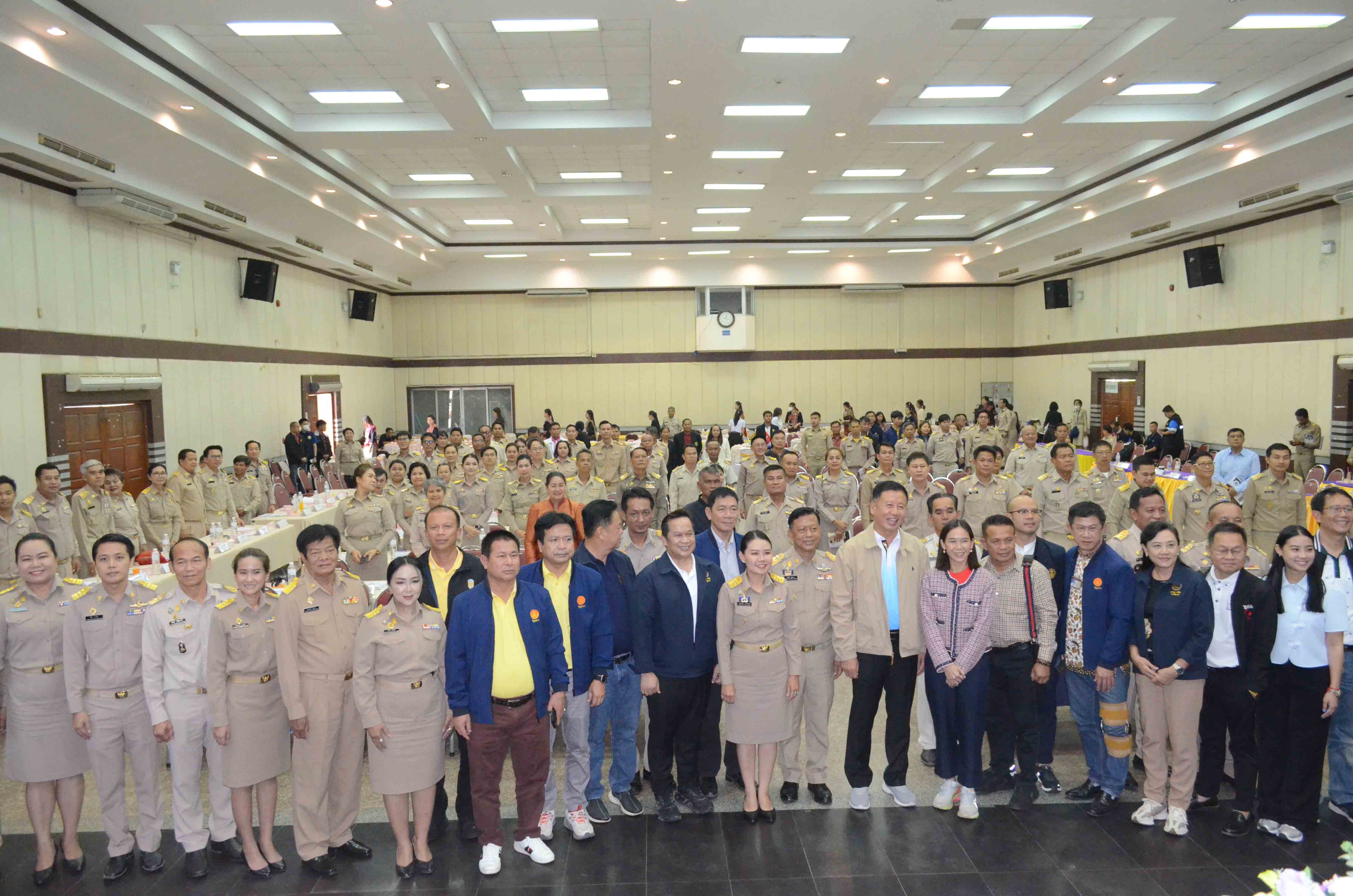 กมธ.แก้ไขปัญหาภัยแล้งอันเนื่องมาจากปรากฏการณ์เอลนีโญ ติดตามภัยแล้งกาฬสินธุ์