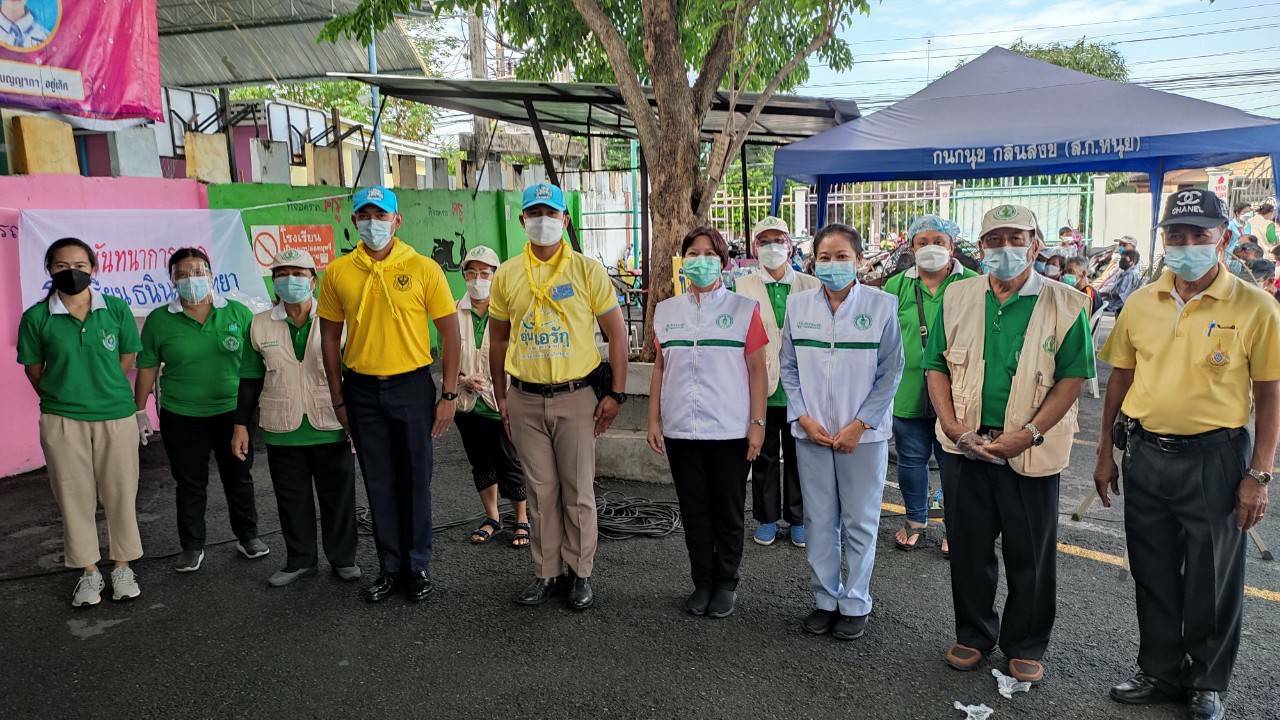 ศูนย์บริการสาธารณสุขศูนย์ 60 ให้บริการฉีดวัคซีนกับผู้สูงอายุในพื้นที่เขตดอนเมือง                               