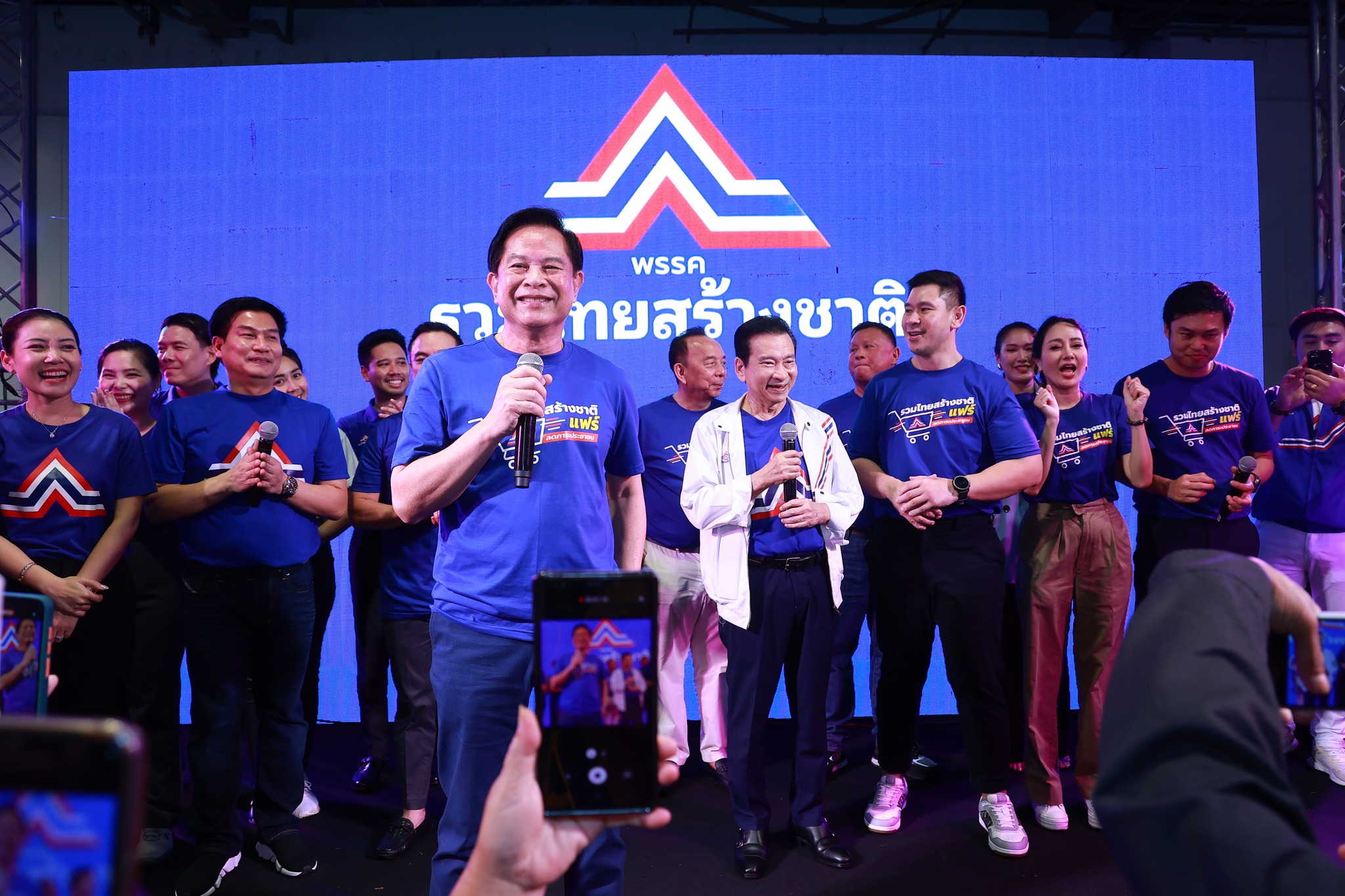 "โฆษกรทสช." ขอบคุณประชาชน เชื่อมั่น "รวมไทยสร้างชาติ-พีระพันธุ์" ส่งผลคะแนนนิยมสูงขึ้นต่อเนื่อง 