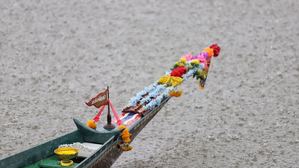 เมืองปทุมฯจัดแข่งขันเรือพายม้าฟื้นฟูประเพณีวิถีชีวิตคนลุ่มน้ำ
