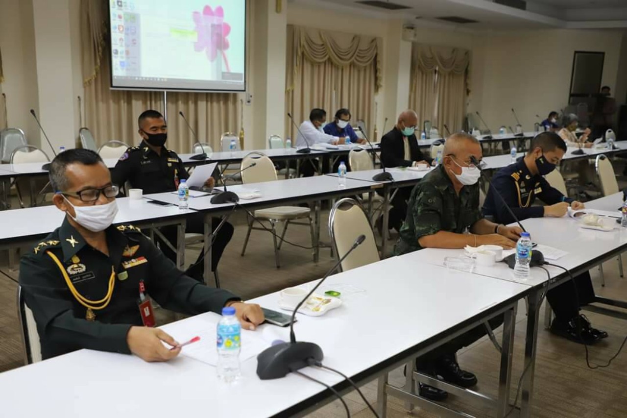 ประชุมเตรียมการต้อนรับรองนายกรัฐมนตรีลงพื้นที่สุราษฏร์ฯ