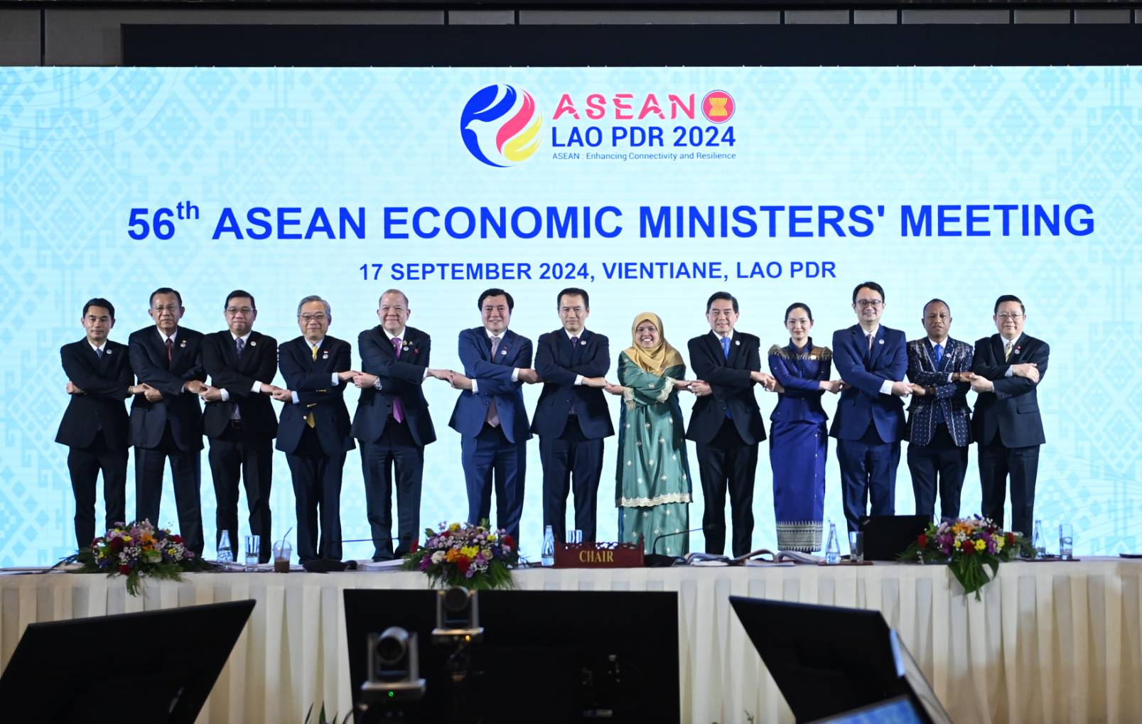 “พิชัย” นำทัพพาณิชย์เยือนลาว ร่วมวง “รัฐมนตรีเศรษฐกิจอาเซียน AEM ครั้งที่ 56” เร่งเจรจา ศก.ดิจิทัล การค้าที่ไร้รอยต่อในอาเซียน