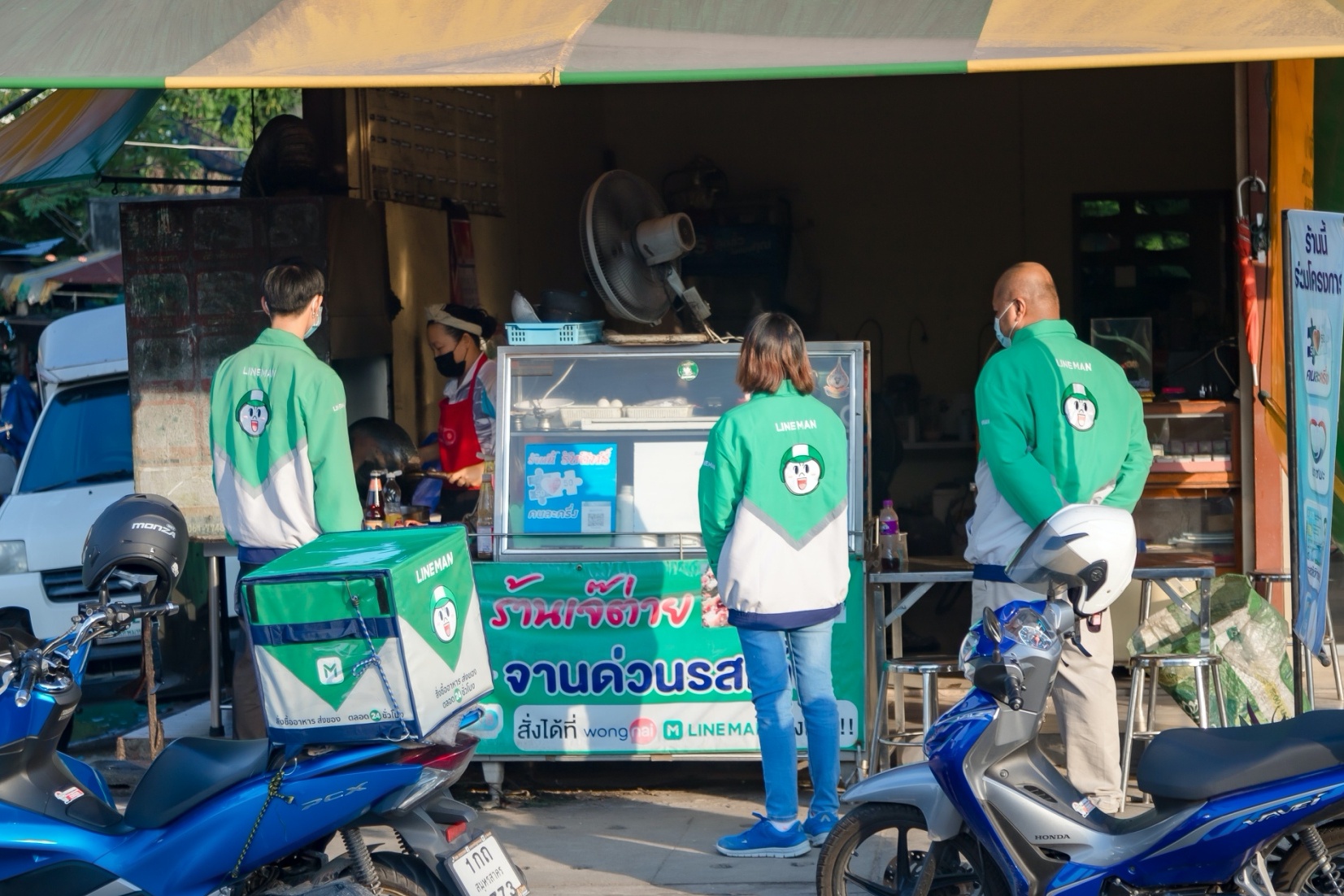 "LINE MAN Wongnai" ลดค่า GP เหลือ 25% ช่วยร้านอาหาร 4 จังหวัดพื้นที่สีแดงเข้ม 