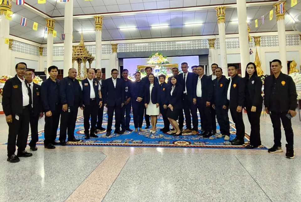 อาลัย “ครูสำอาง หรั่งวัด” คนทำงานเพื่อสังคม วุฒิสภาร่วมสวดพระอภิธรรมแน่นวัด
