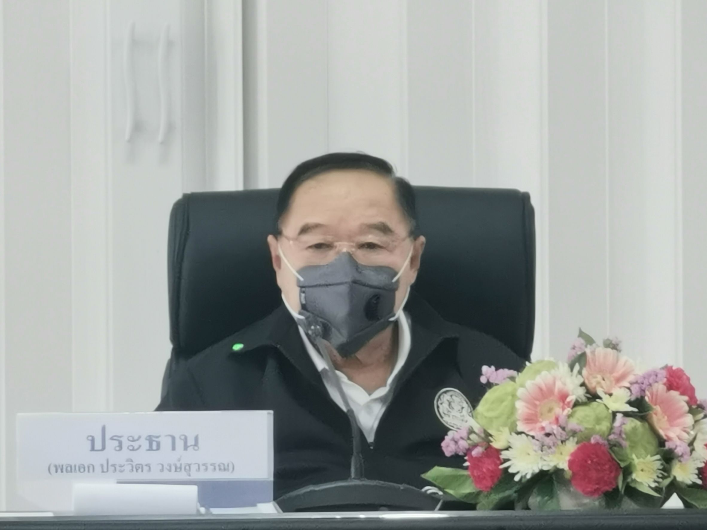 บิ๊กป้อม ระดมภาครัฐร่วมประชาชนกำจัดผักตบชวาแม่น้ำท่าจีน 