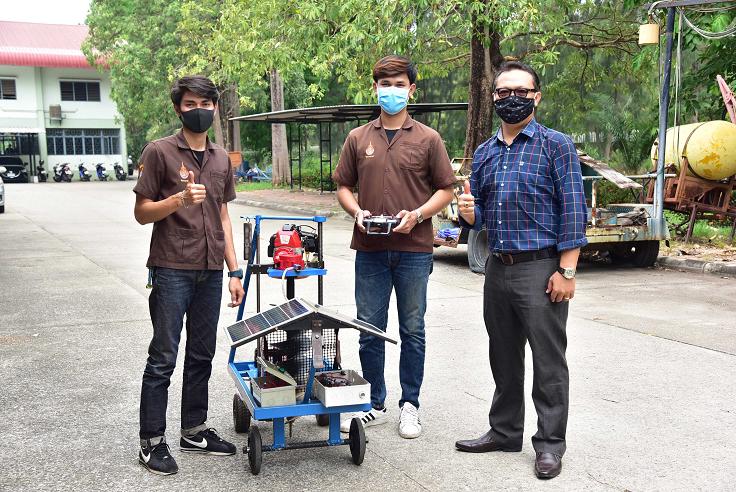  ‘เครื่องขุดดินบังคับวิทยุ’ มทร.ธัญบุรี ตอบโจทย์แรงงานเกษตรขาดแคลน